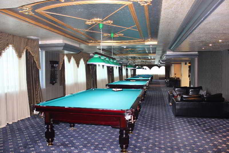 אלמטי Royal Palace Hotel מראה חיצוני תמונה