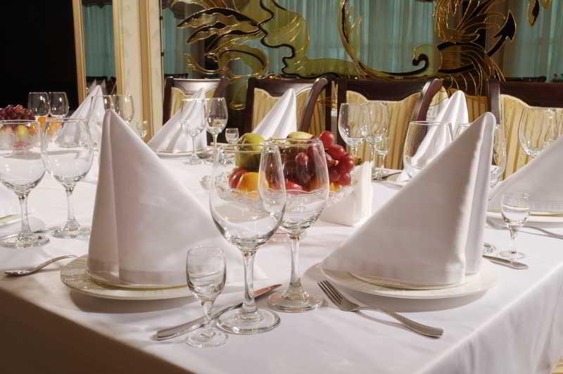 אלמטי Royal Palace Hotel מראה חיצוני תמונה